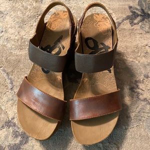 OTBT Bushnell in Pewter wedge sandals